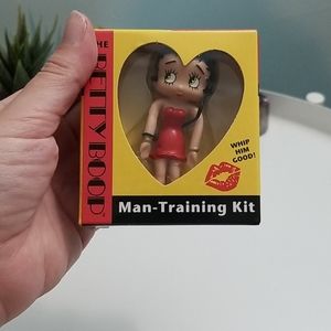 Betty Boop man training mini kit
